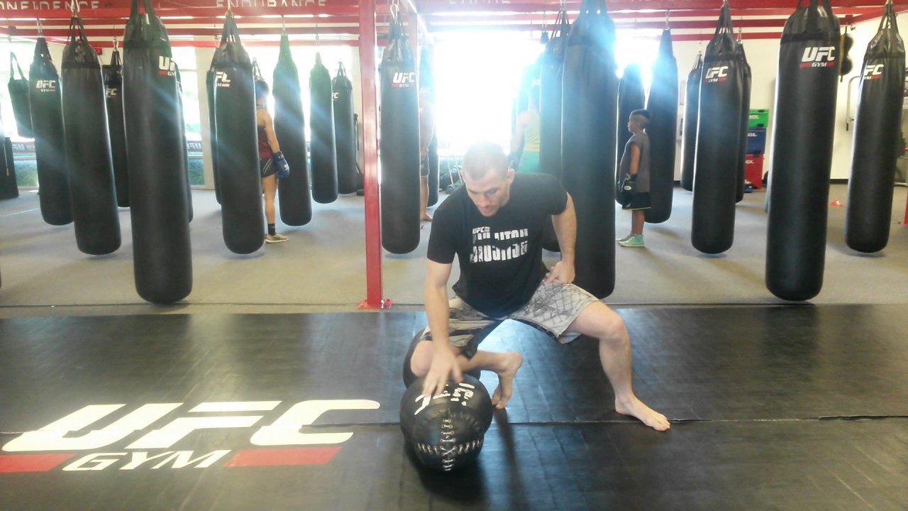 Solo jiu jitsu drill on the heavy bag YouTube