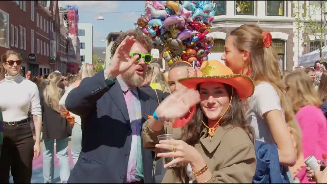 Koningsdag in Groningen: Troep, Bier en Duitsers