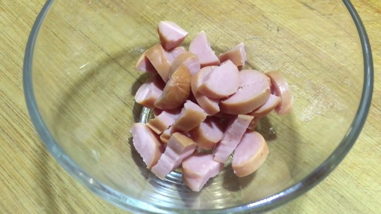 How to cut a sausage in half rings, Sausage, slicing YouTube