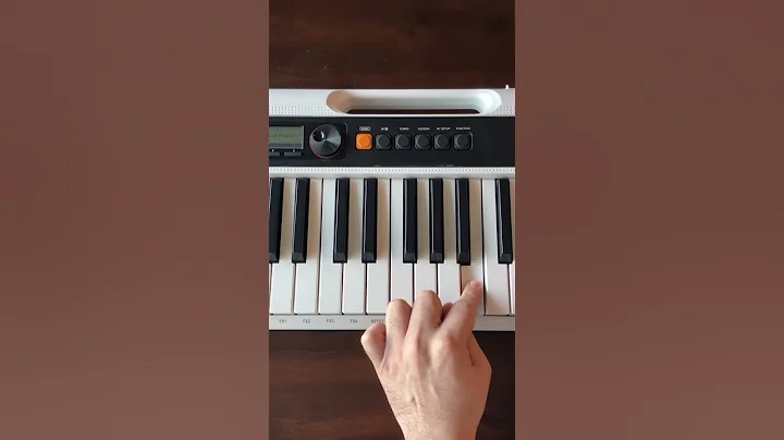 How to play a 1st Inversion B Major Piano Chord with the Left Hand