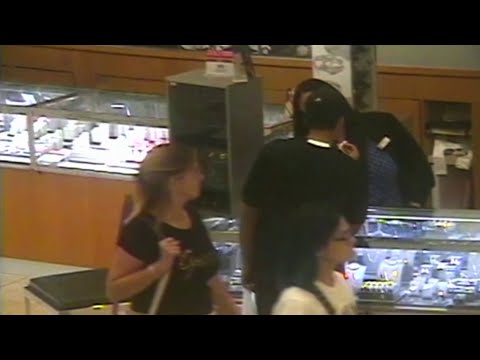 Police: Video shows man swipe $42K gold chain from Doral Macy’s 