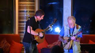 Video thumbnail of "Daoiri Farrell and Mike Harding - The Lakes of Pontchartrain"