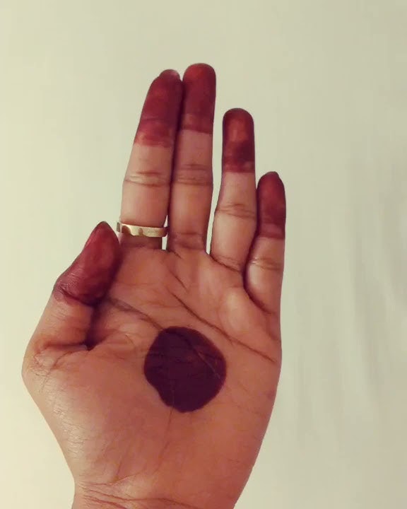 28 Single Hand Mudras of Bharatanatyam in 42 Seconds | Priyanka Raghuraman | Indian Art Gallery