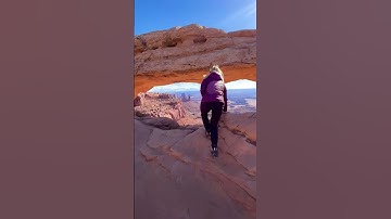 Thumbnail of Canyonlands!!! Holy heck! This place was amazing 🏜️#canyonlands #utah #nationalpark #shorts