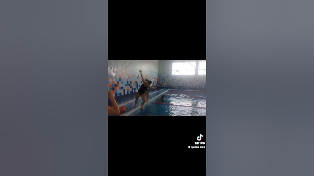 Луис Вернейль swimming Pool