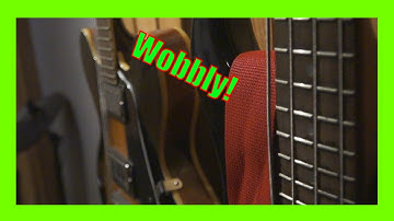 Guitar and Bass Strings Wobbling in Slow Motion (High Speed & Fast Shutter Speed)
