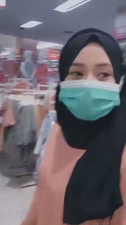 Story wa halu jalan bareng cewe cantik, mentahan halu.