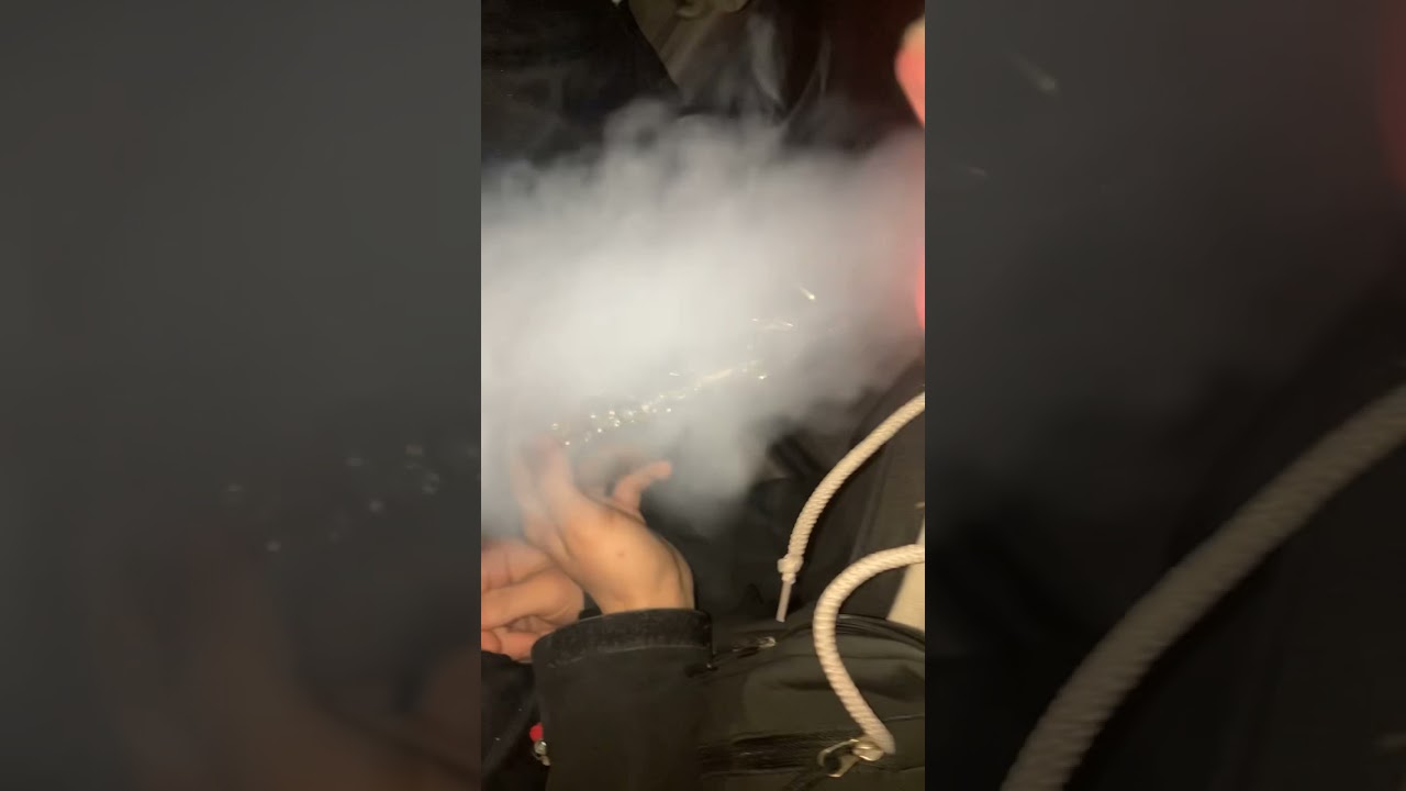 “I’m off these motha fuckin drugs”…..ole classic bong‼️🍃