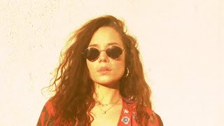 Lyla (the band) - TOE THE LINE (Official Video)