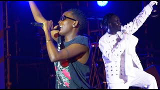 Azawi pulls off an epic performance at Feffe Bussi Concert #hiphop ku Nalubale at Jahazi Pier