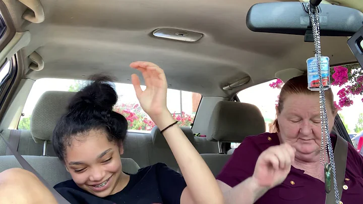 AGGRAVATING MY MOM UNTIL SHE FLIPS 😂 *MUST WATCH*