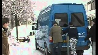 Hollanderwijk Leeuwarder Courant Busje Vast In Sneeuw 2 Maart 2005