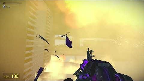 2 idiots mess around with nukes in gmod