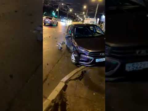ДТП Лада Веста и скорая