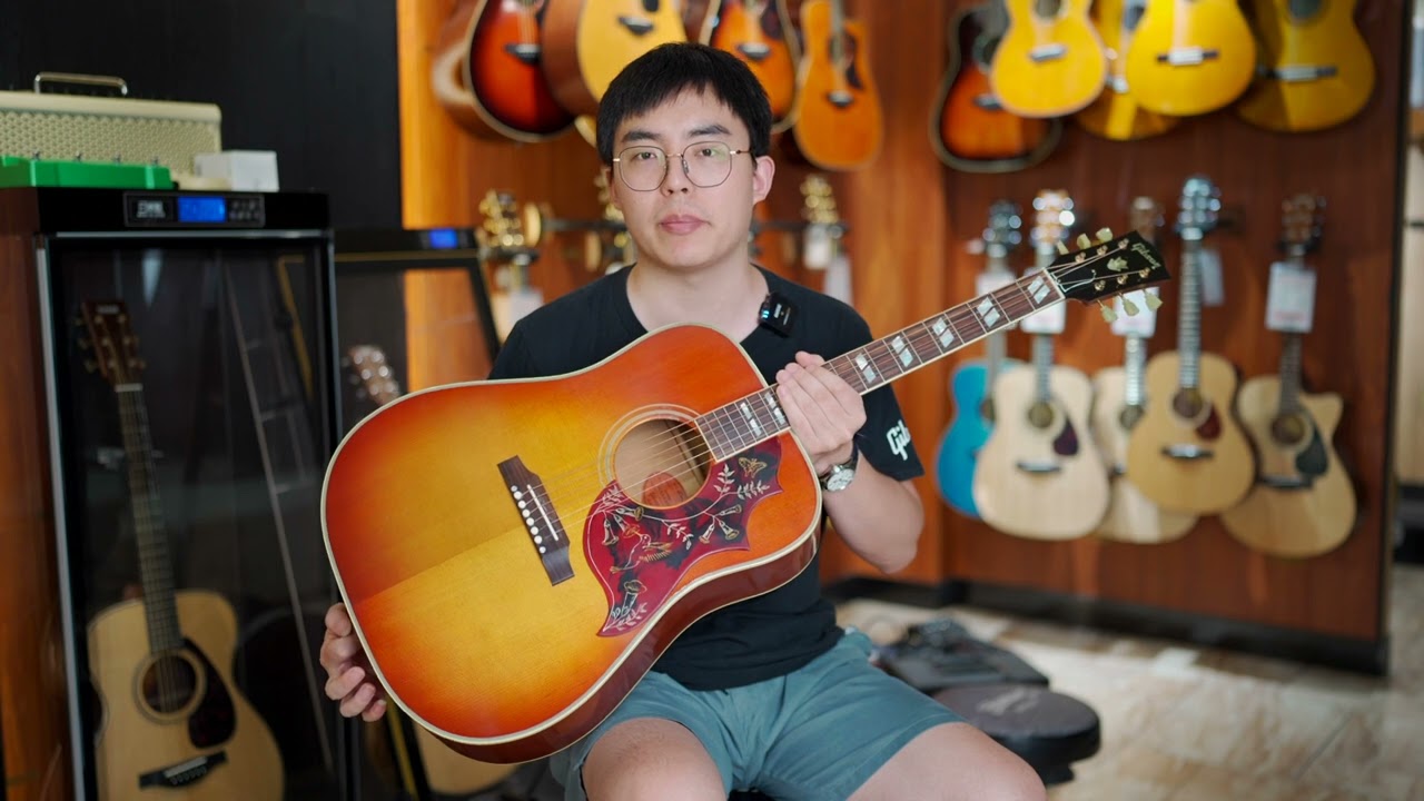 Gibson Murphy lab light aged hummingbird 1960 review - YouTube