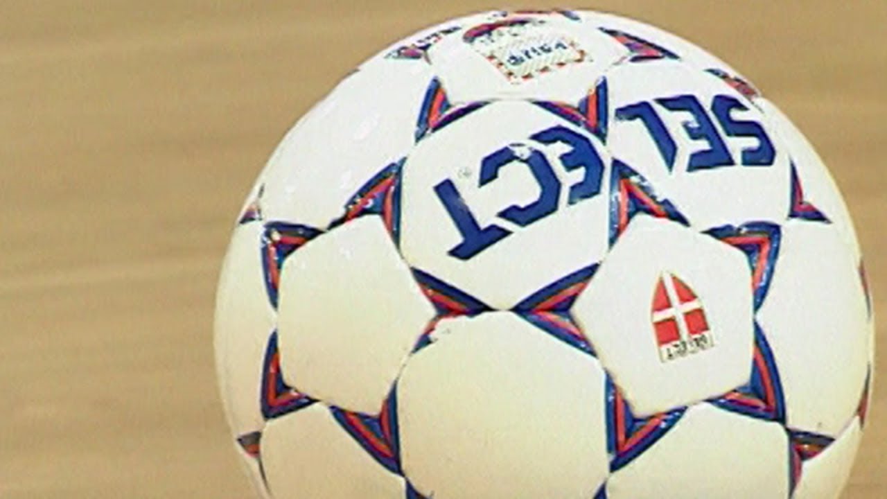 21/10/2005. НОРИЛЬСКИЙ НИКЕЛЬ vs ДИНАМО - YouTube