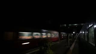 12/29  521次莒光號大山站通過(交會5586次復興號)