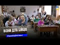 Вимушені переселенки та дружини захисників власноруч створюють ікони для бійців на передовій