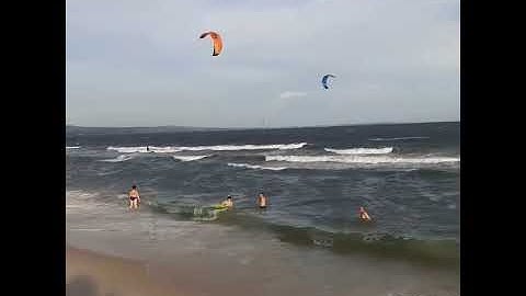 Hàm Tiến gọi mời