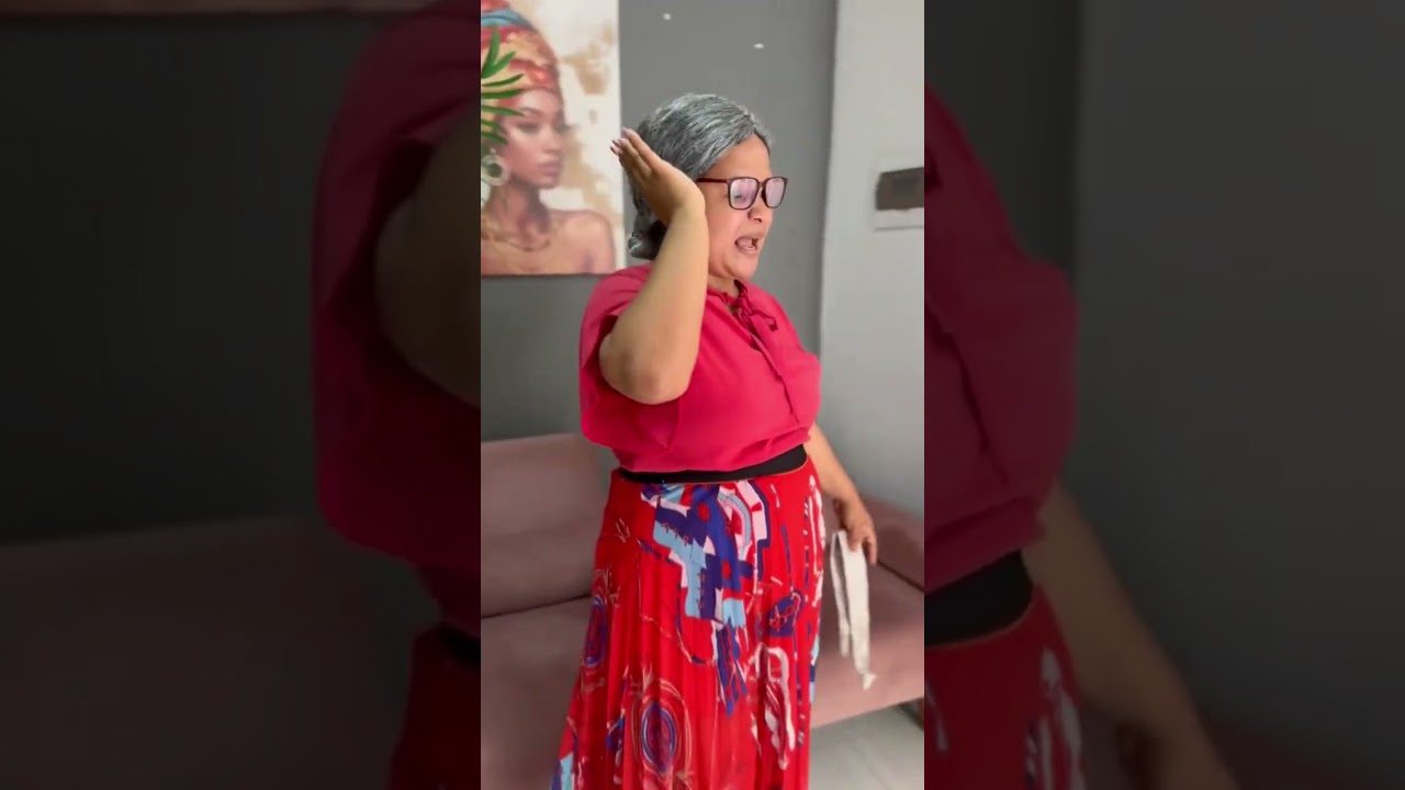 Lorena se pasa de filtro y su mamá le da un consejo🥶  L