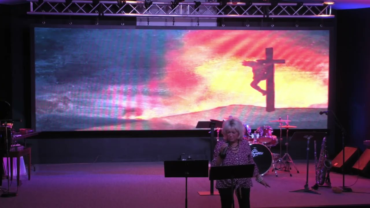 Dyanne Parker Sings "I'm Not Ashamed of the Gospel"