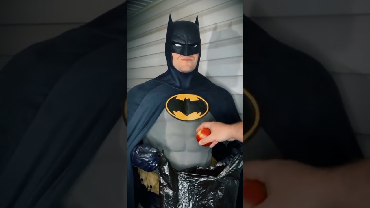 Batman Halloween 🎃 #batman #cosplay #dc #dccomics #fez #that70sshow #trickortreat #halloween#arkham