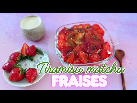 Impossible to resist this fruity tiramisu! 😍🍓