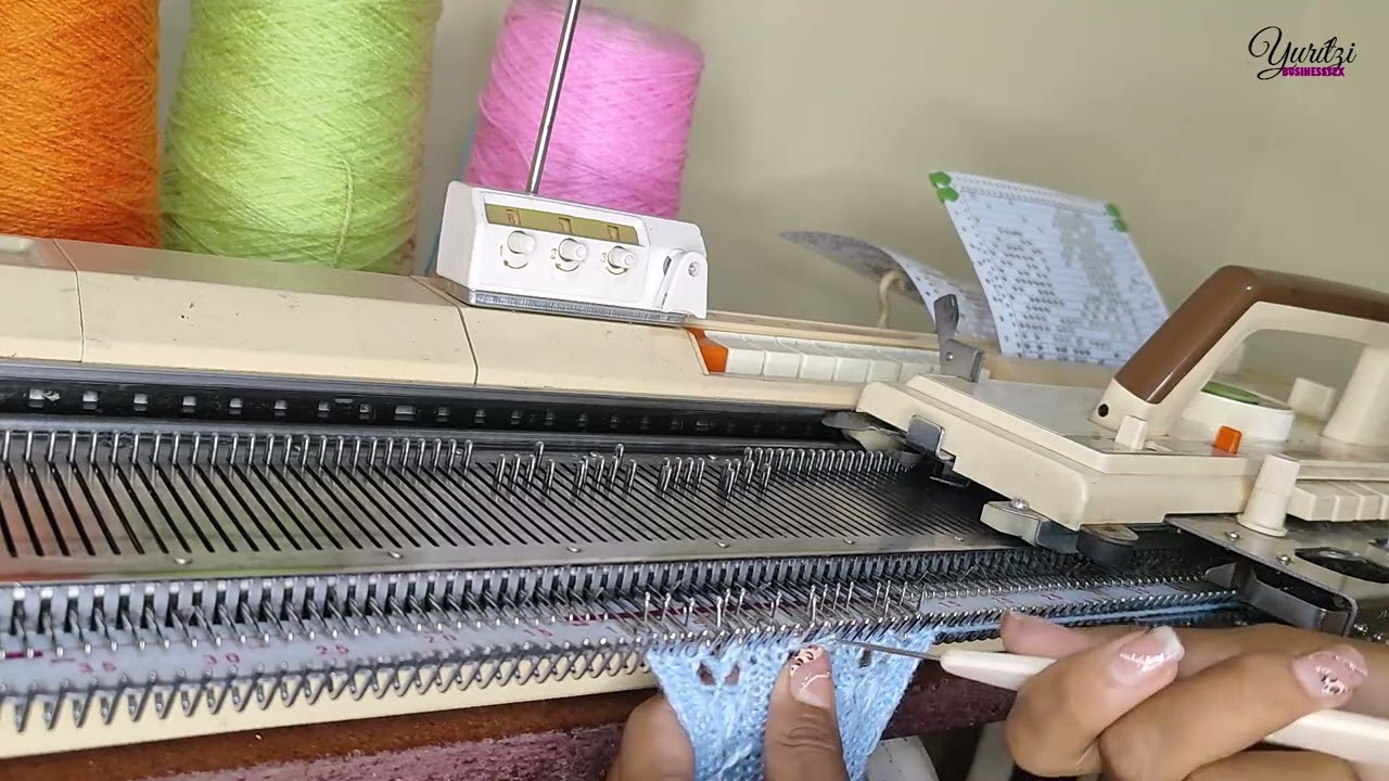 PUNTO MARIPOSA CON PUNTO CALADO RETENIDO TEJIDO A MAQUINA | tejidos en tricotosa