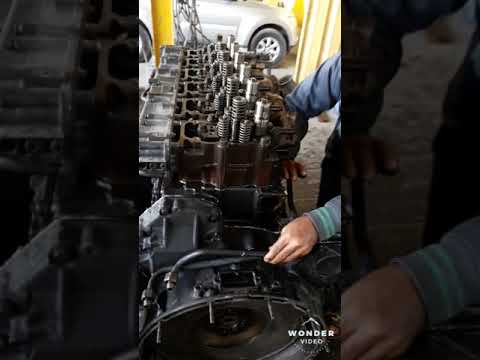 Scania engine overhauling