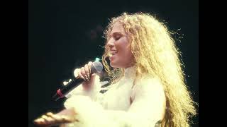 Elyanna - Tamally Maak x Calling U (Live at El Rey Theatre)