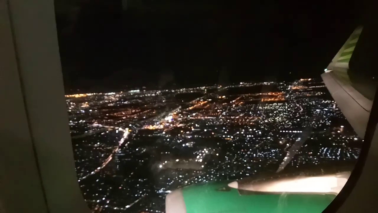  Pesawat  Citilink mendarat malam  hari  YouTube