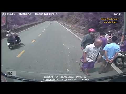 Video Cận cảnh xe máy tay Ga đổ đèo Tam Đảo bị mất phanh - youtube