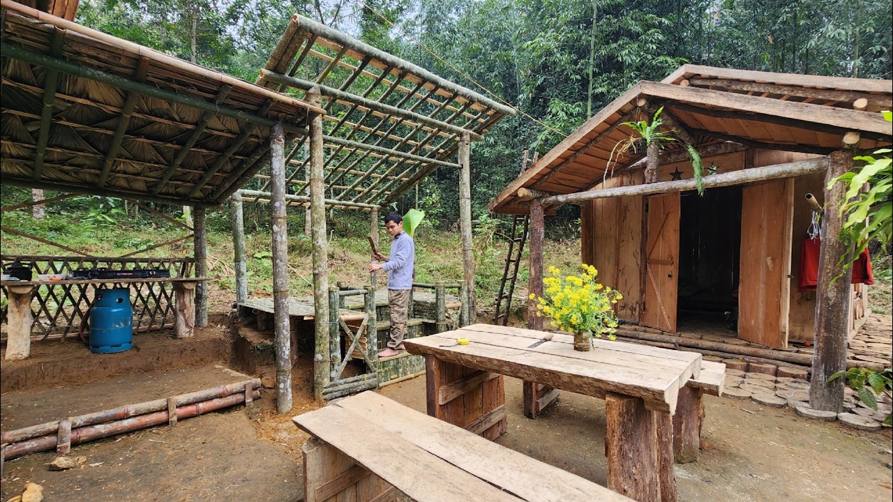 Building a bamboo house from start to finish, surviving the winter in the rainforest / Full video