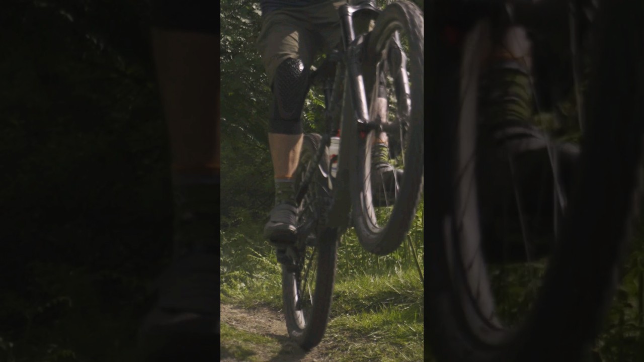 Dusty tracks in the peaks 👀 