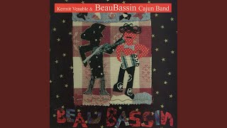 Miniatura de vídeo de "Kermit Venable, Beau Bassin Cajun Band - Valse Du Pont D'Amour (Love Bridge Waltz)"