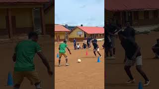 Passing Drill In Tight Situations⚽️