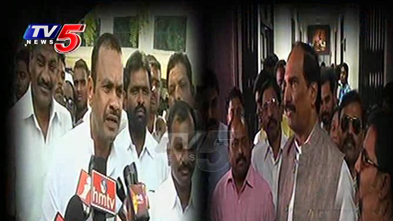 Komatireddy Venkat Reddy Vs TPCC Uttam Kumar | TV5 News