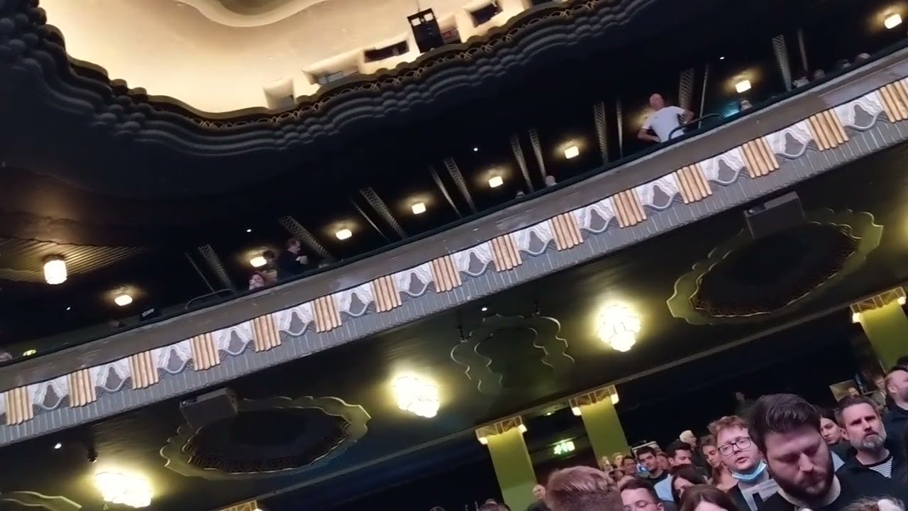 View of a Full to Capacity Apollo Before Razorlight and Muse Big Issue Charity Gig: 10.05.22 😀