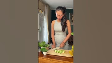 Thumbnail of Jus sayur buah sehat kaya manfaat! #jussehat #juice #dietsehat #minumankesehatan #hidupsehat #shorts