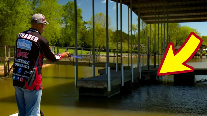 How to Skip Under Docks - Strader Bass Fishing Sec...