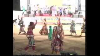 Aavo to Ramvane - Vikram Thakor Mamta Soni - Gujarati Garba Songs LIve 2012 - Day10 - Part 5