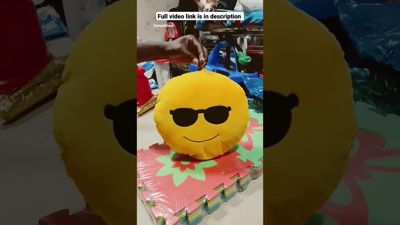 yellow smile Emoji pillow💕