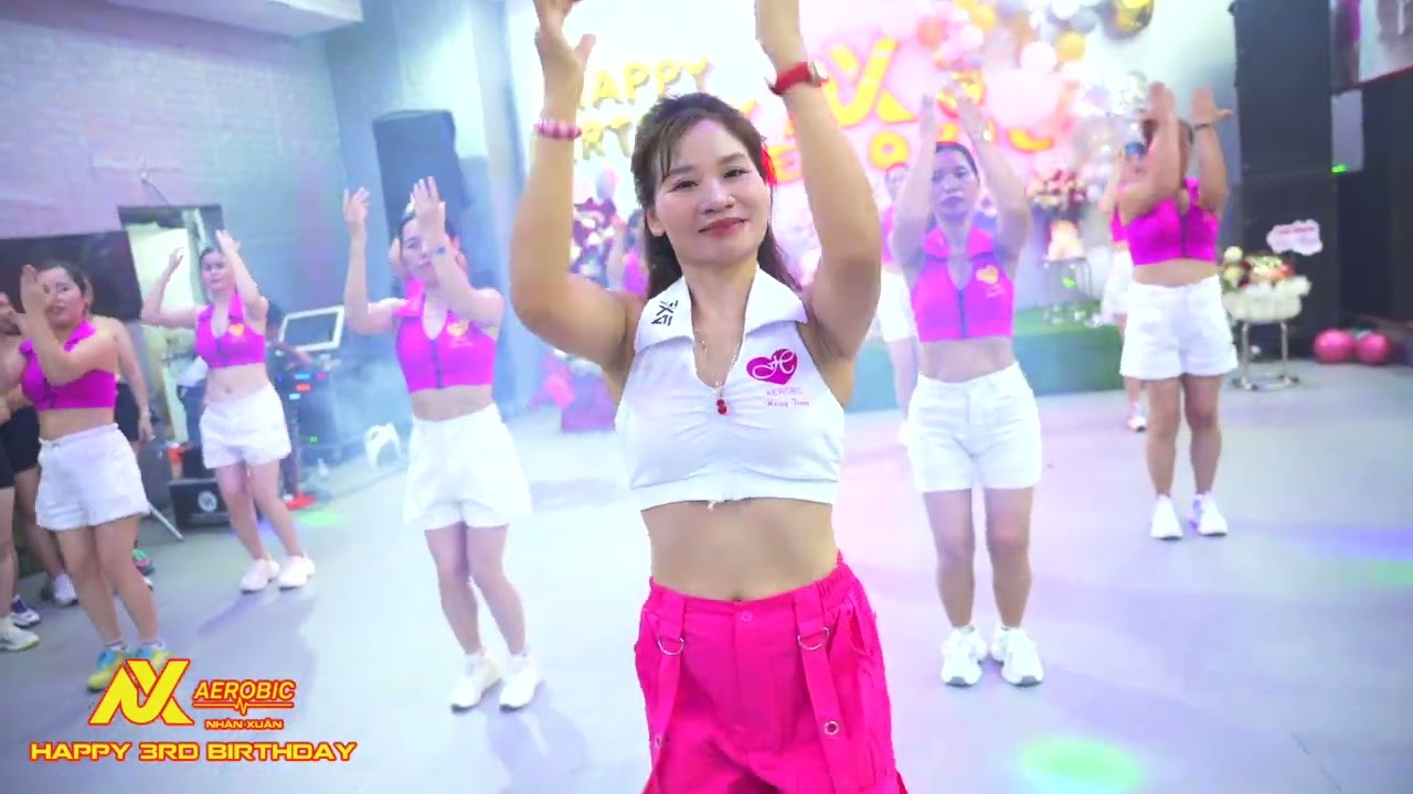 CLB NHÀN XUÂN AEROBIC SINH NHẬT 3 NĂM THÀNH LẬP 6