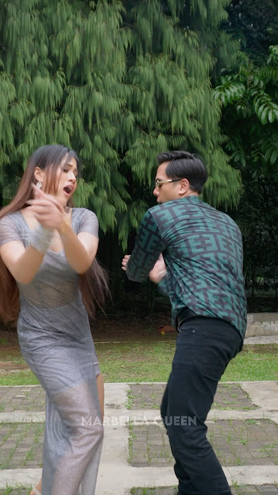 Jungle Hai dance  Kharisma Kapoor & Salman Khan  #bollywood #bollywood90s