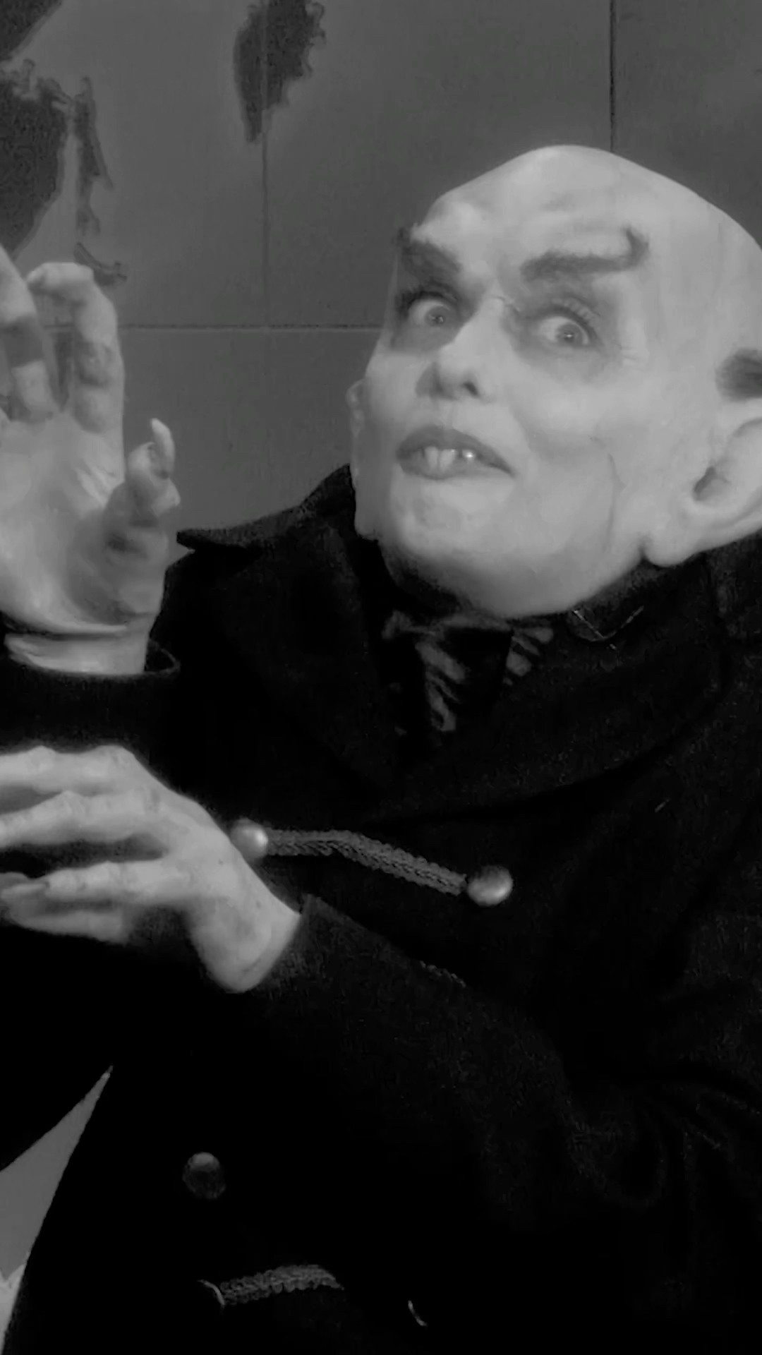 og nosferatu at the desk