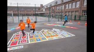 En Belgique à Tournai - Jeux de plein air pour enfants - matériau thermocollant préfabriqué