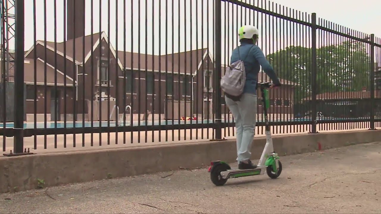 Electric scooters may be permitted on Chicago streets after midnight