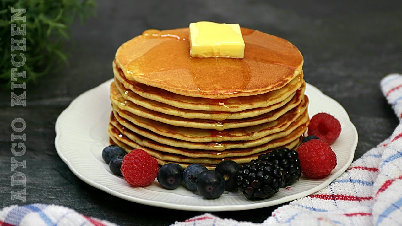 Clatite Americane Pufoase Si Moi Reteta Pancakes Cu Lapte Batut Youtube