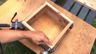 ミツバチの重箱式巣箱と台を作る