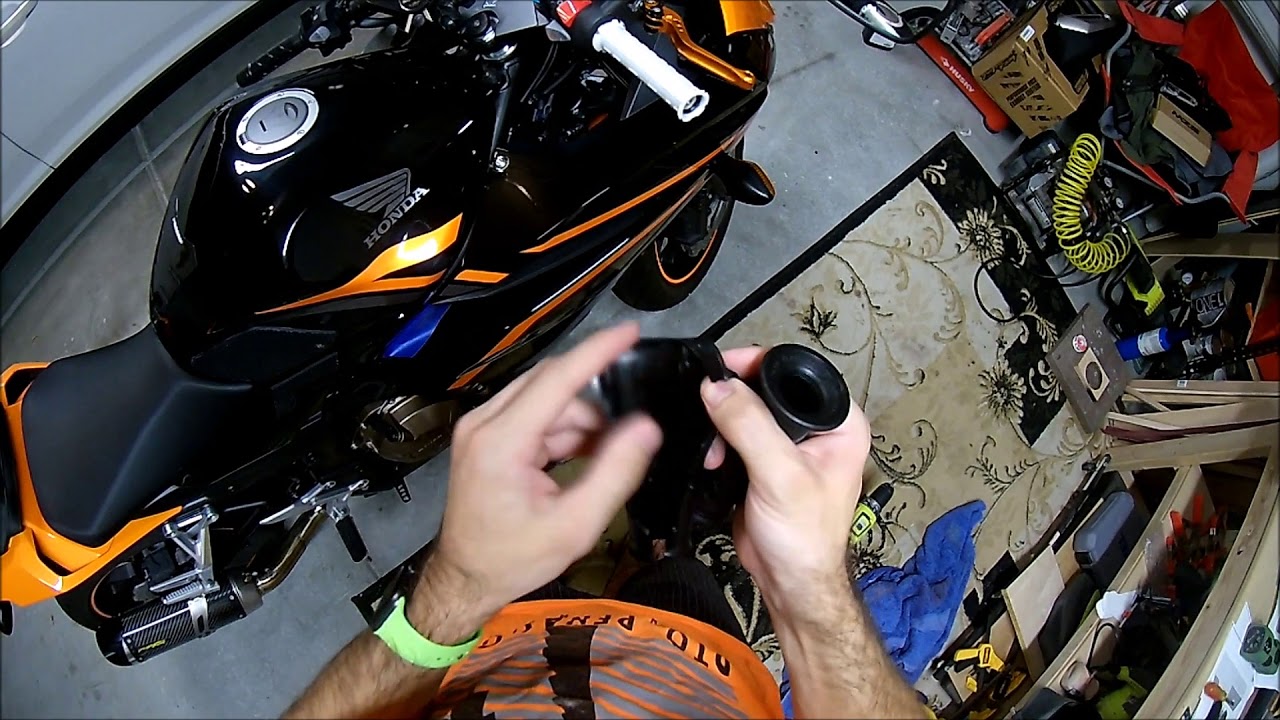 changing handlebar grips
